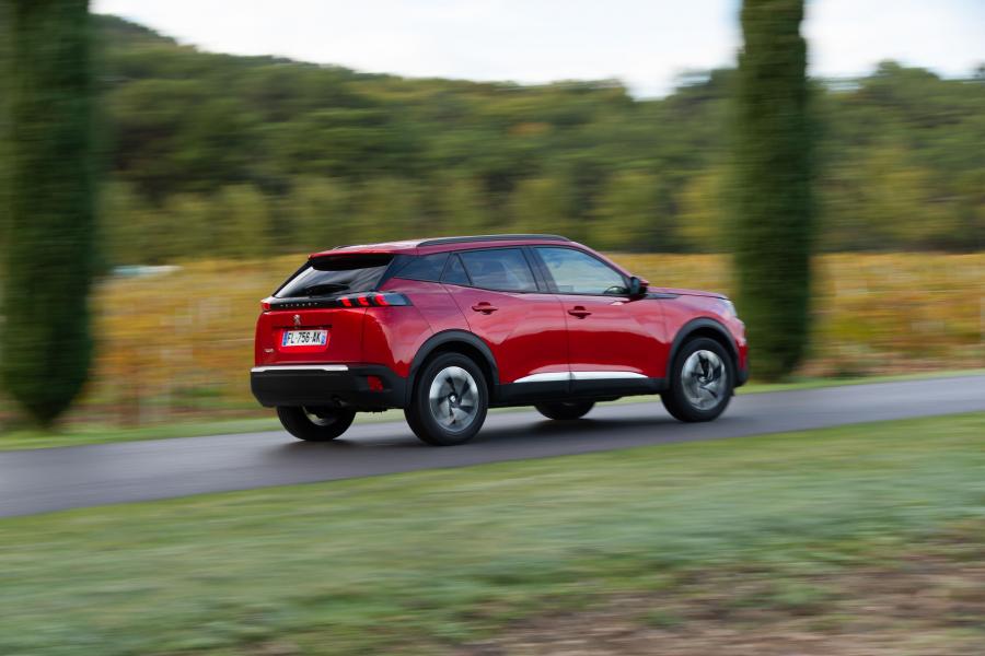  Peugeot 2008 2019 года  (WW) (фото 3 из 42)